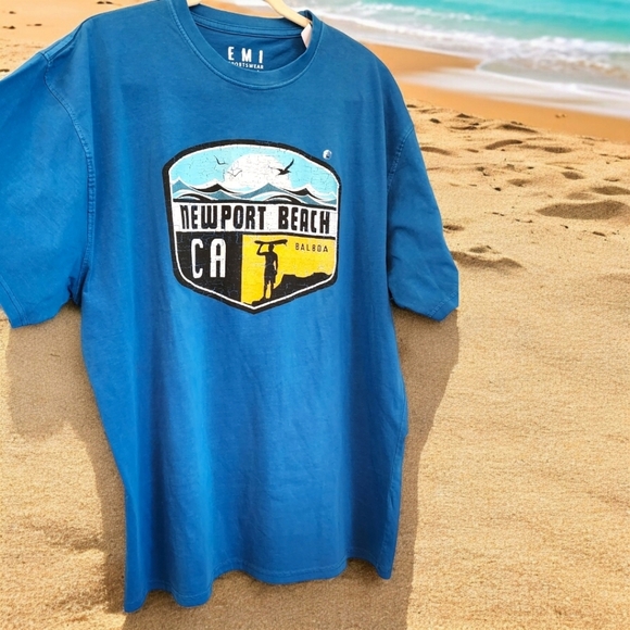Naturally Newport NWT Newport Beach, CA Graphic Tee - Picture 7 of 7